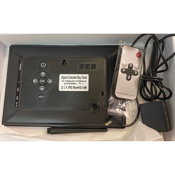 Clock Calendar Easy Read Screen 7” LCD Alarm Time Day Date - Picture 4 of 6